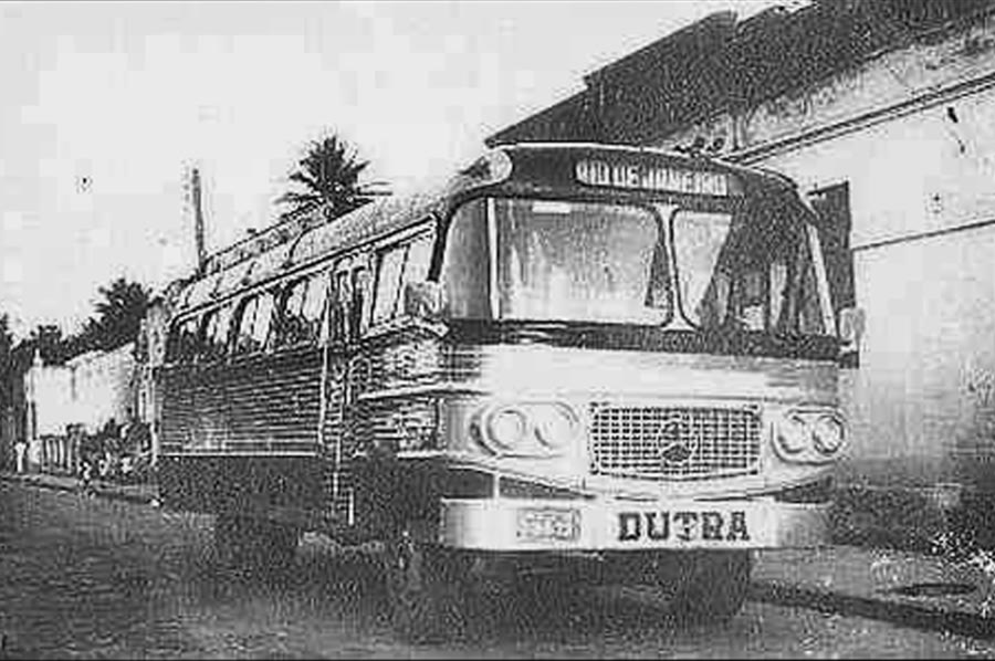 Ônibus antigo