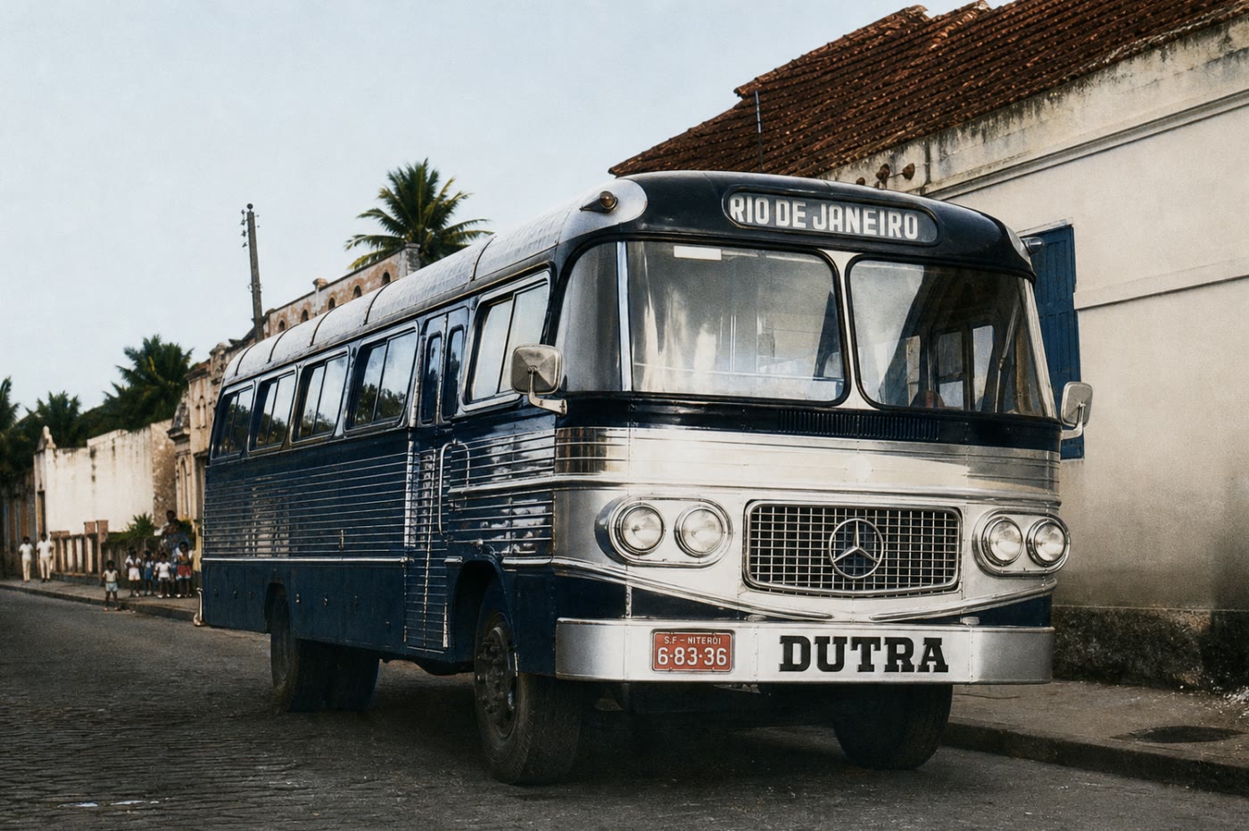 Ônibus antigo — restaurada em cores